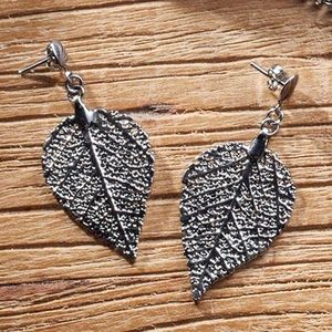 Plated Brazilian Savannah Leaf Earrings - Silver